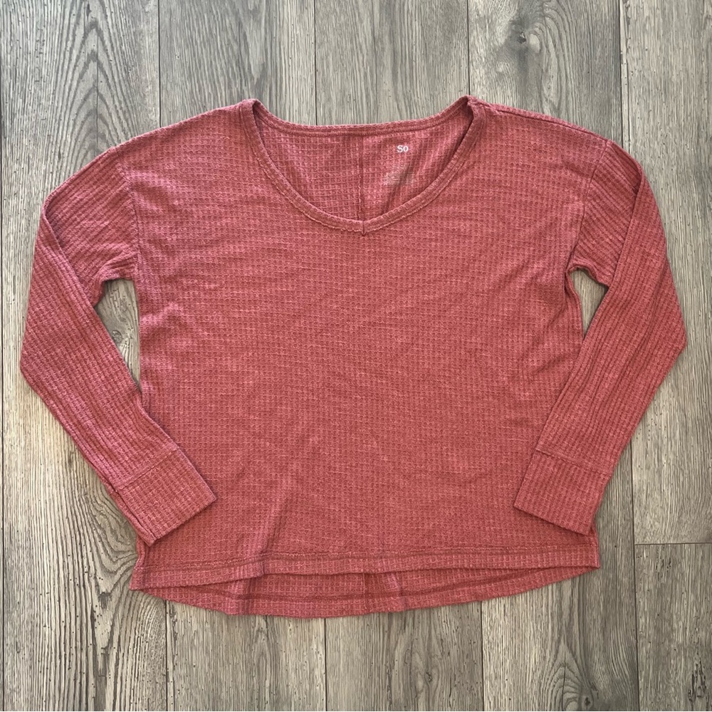 SO Women’s Long Sleeve Waffle Knit Lightweight Shirt Large Stretchy Oversized